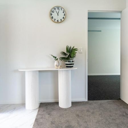 Riccarton 2 Bed 1 Bath W/Garage Daire Christchurch Dış mekan fotoğraf