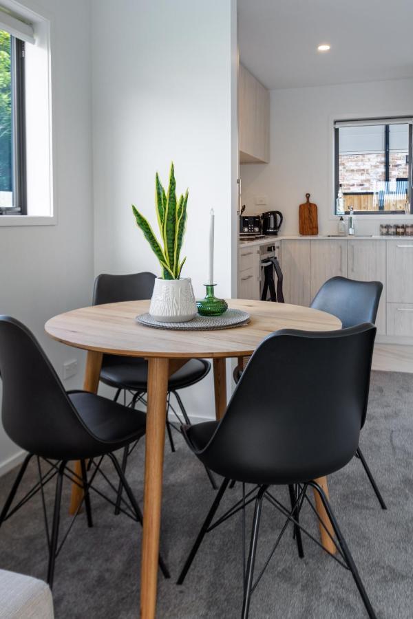 Riccarton 2 Bed 1 Bath W/Garage Daire Christchurch Dış mekan fotoğraf