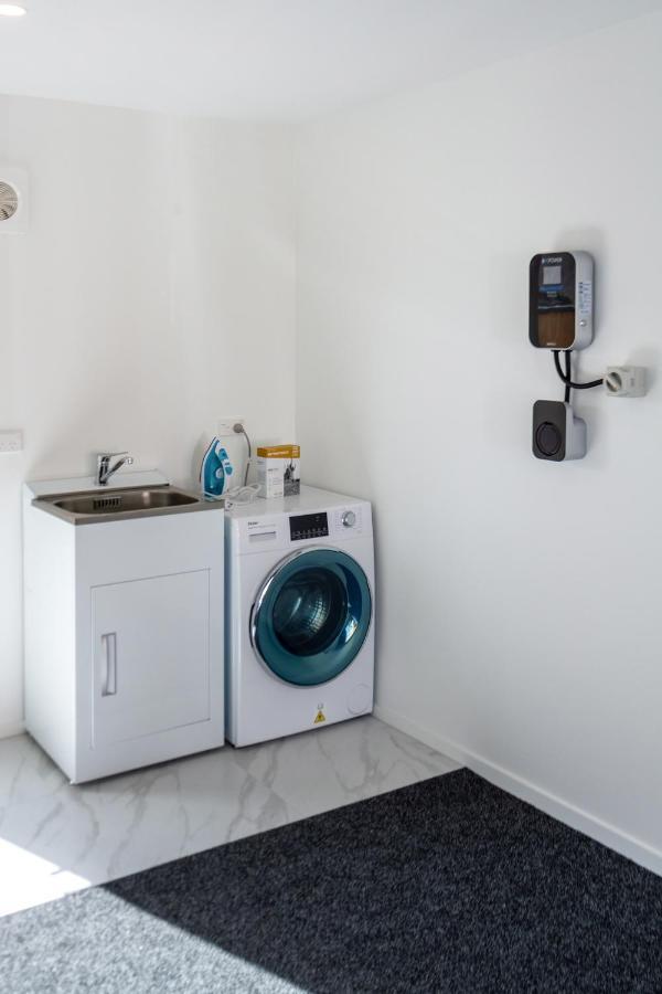 Riccarton 2 Bed 1 Bath W/Garage Daire Christchurch Dış mekan fotoğraf