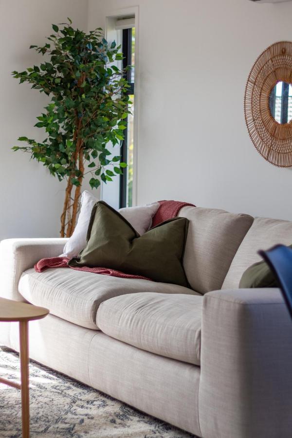 Riccarton 2 Bed 1 Bath W/Garage Daire Christchurch Dış mekan fotoğraf